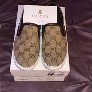 Toddler Gucci slip on shoes